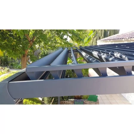 Pergola Bioclimatique Murale HORIZON 3 à lames parallèles et son détail