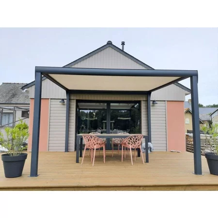 a prix direct pour vous pas cher cette pergola à toiture enroulante en toile
