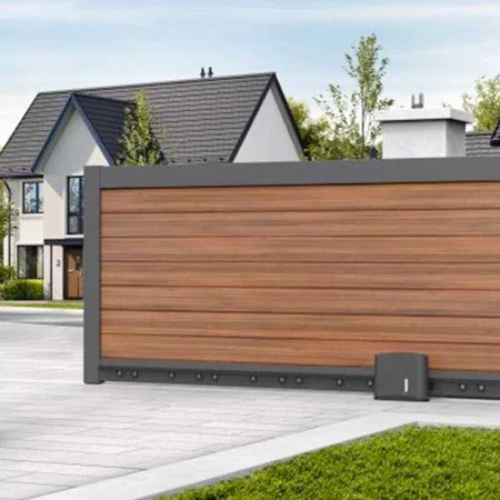 Ensemble motorisation pour portail coulissant