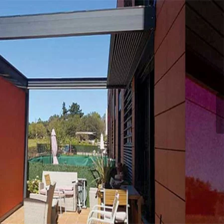 Toit plat pour la pergola accordéon étudié au juste prix