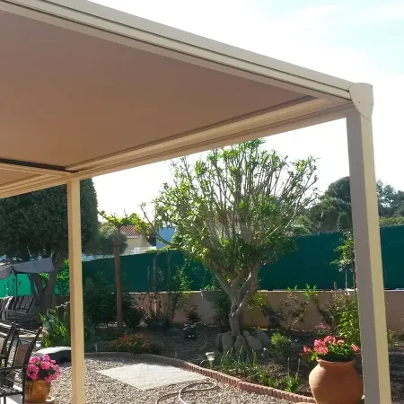 Pergola Toile sur pieds solaire à prix bas haut de gamme avec Toile Haute Performance