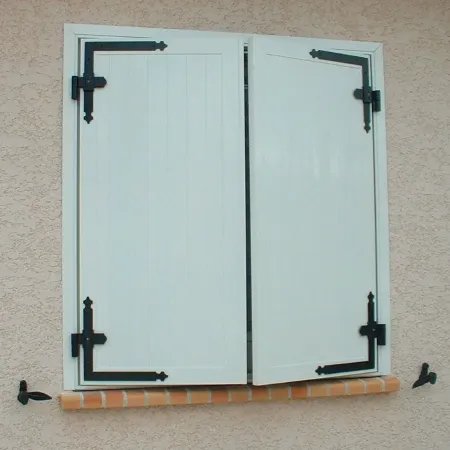 volet alu blanc double battant avec précadre et panneaux isolant pas cher direct usine
