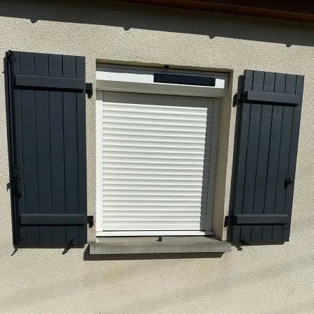 Visualiser le volet roulant solaire blanc à prix direct usine