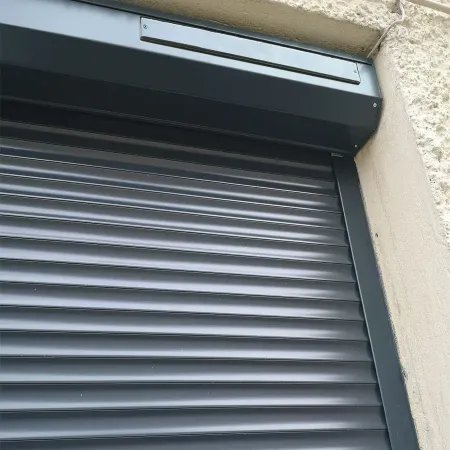 voici le volet solaire pas cher avec moustiquaire en 7016