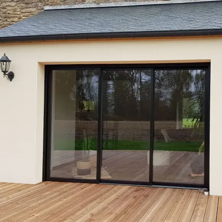 Baie Vitrée Coulissante Pas Cher en Aluminium à 3 Ouvrants Coulissants