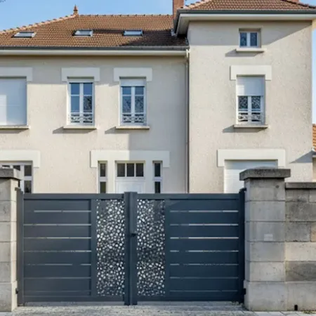 Choisissez votre coloris pour votre Portail Battant 4m Standard