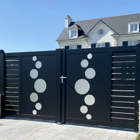 Tout en Ral Noir Standard ton Portail Alu Sur Mesures