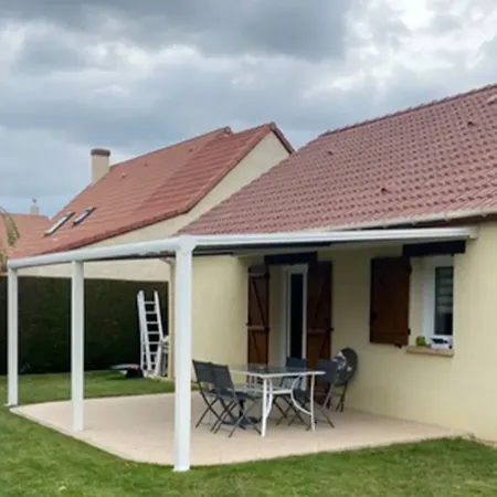 Devis Gratuit en Ligne pour votre Pergola à Toile Enroulée Pas Cher