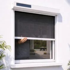 Moustiquaire motorisée solaire 2