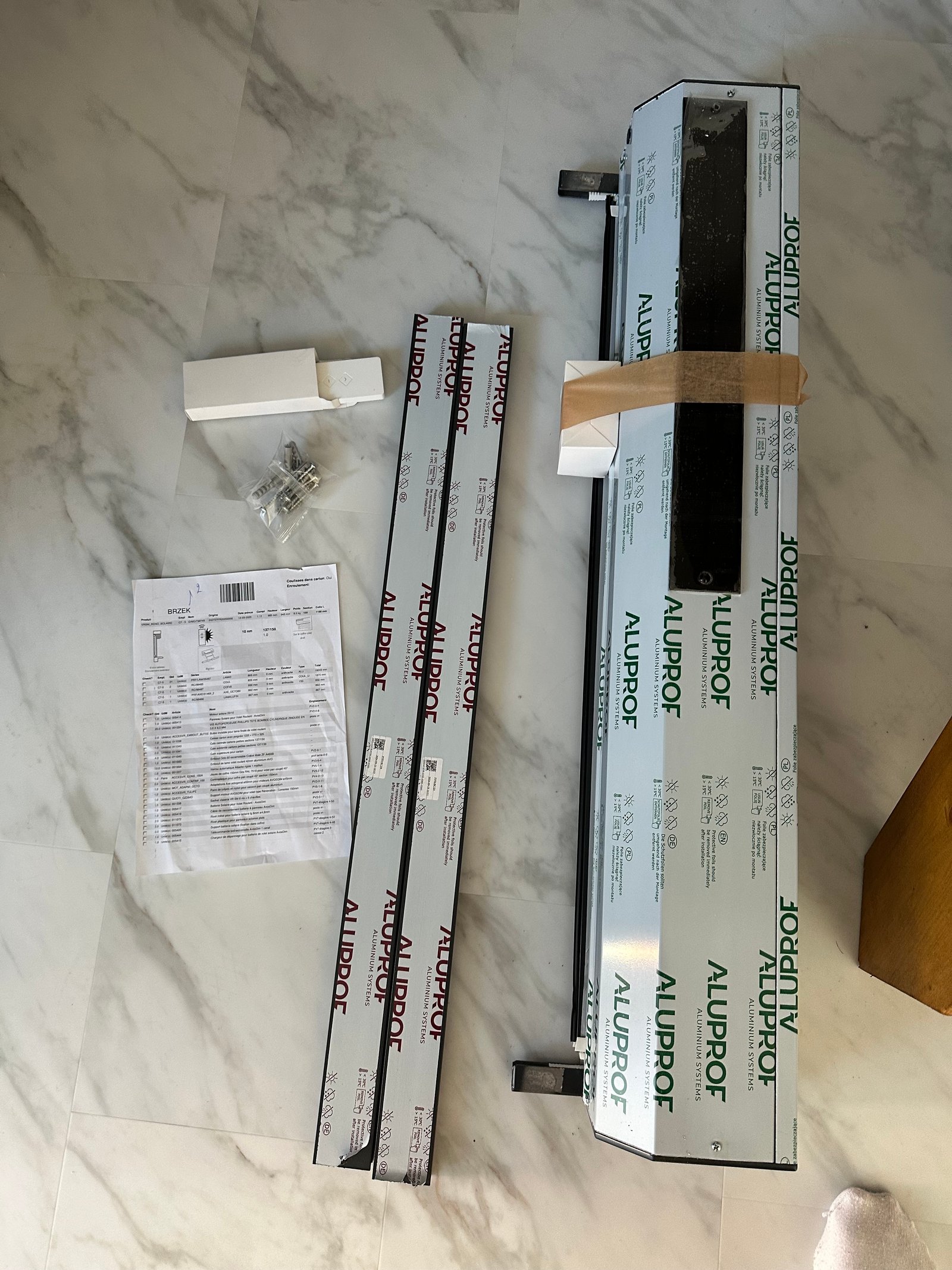 Composition du colis du Volet Solaire