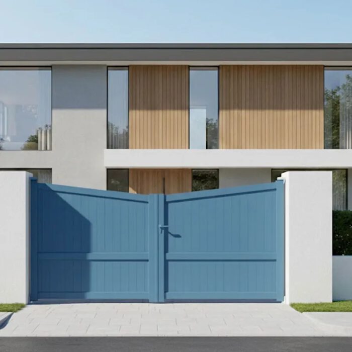 Portail aluminium ROSE bleu clair devant une maison contemporaine