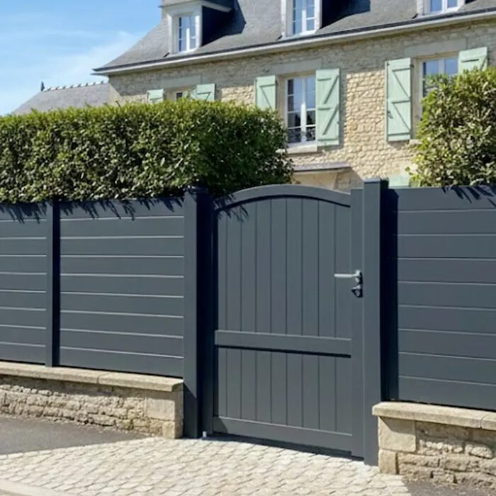 Portillon aluminium ADRI gris anthracite avec sa clôture assortie