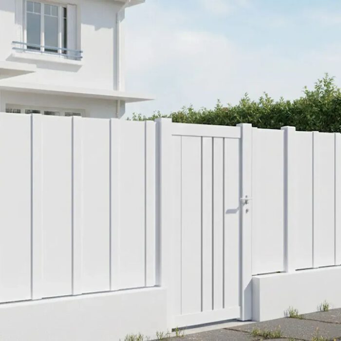 Portillon aluminium BAFFIN blanc avec sa clôture assortie