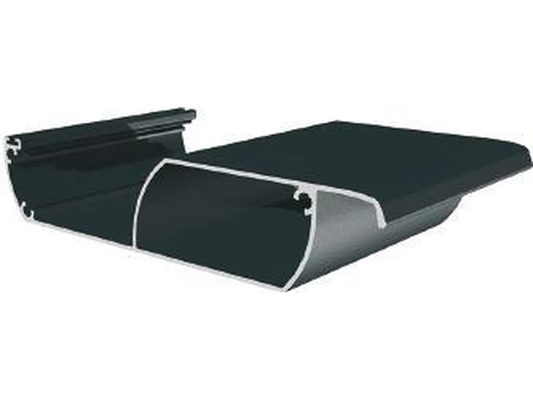 Coupe d'une lame extrudée en aluminium double paroi de 166 x 35 mm de l'auvent brise-soleil