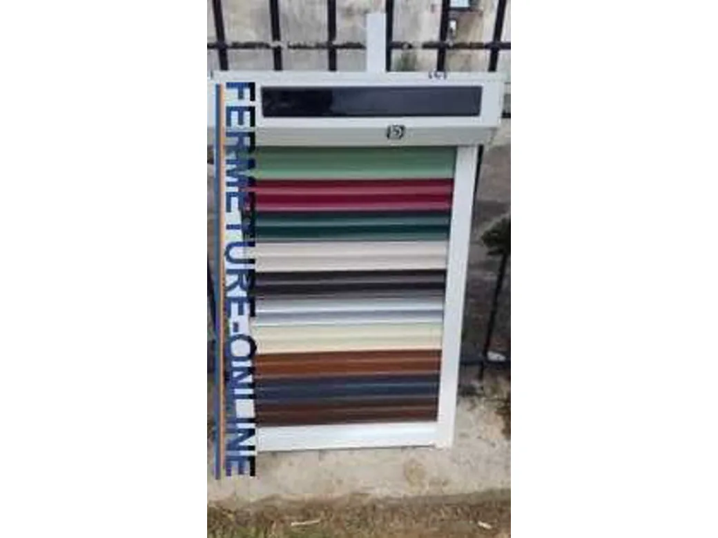 Nuancier des coloris de lames d'un volet roulant solaire aluminium, échantillons de tablier